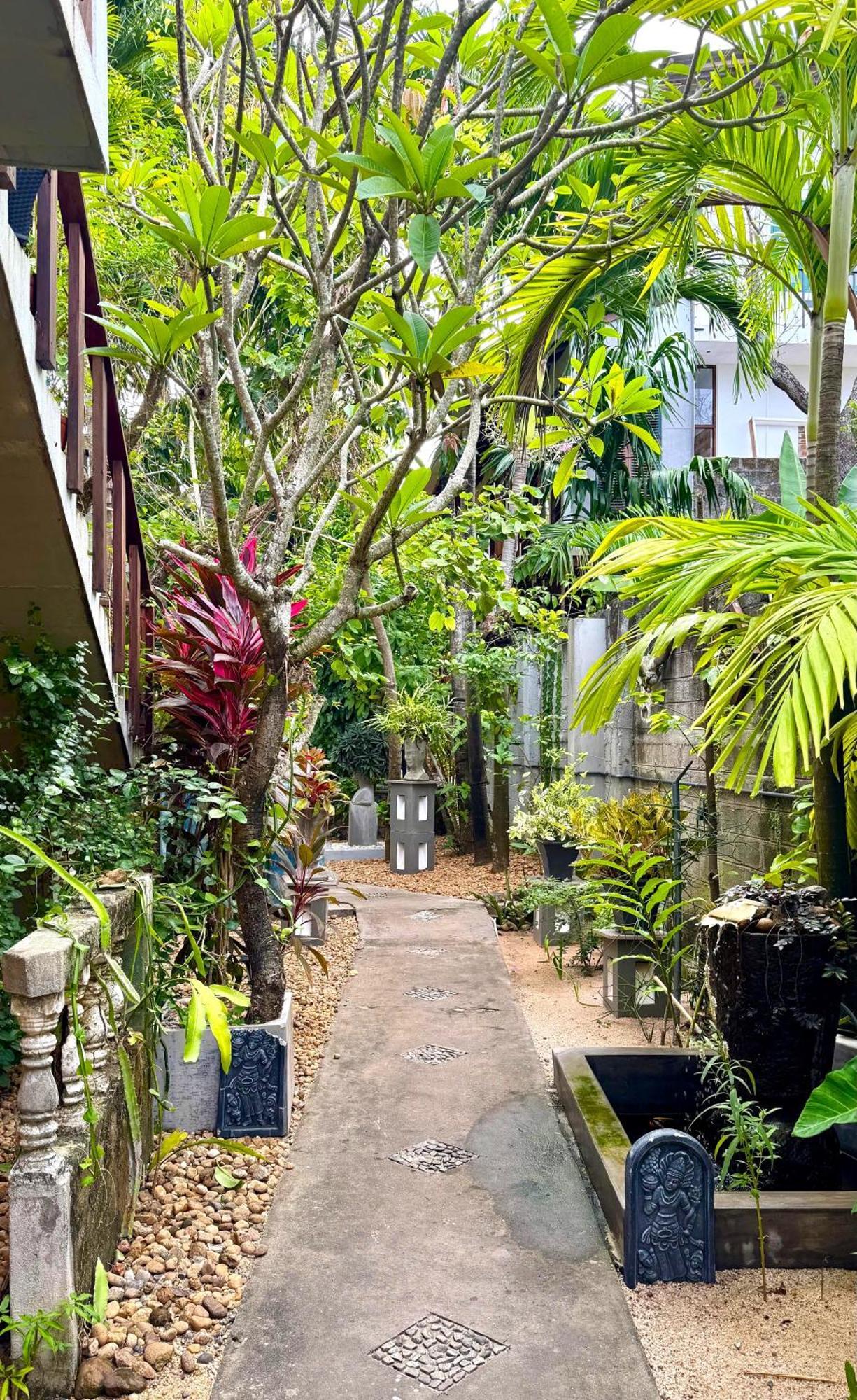 Gomez Place Negombo Exterior photo