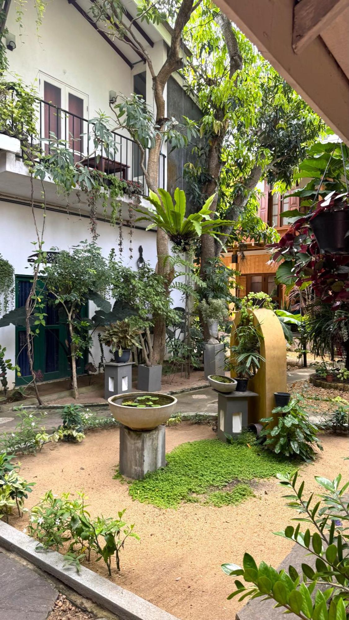 Gomez Place Negombo Exterior photo