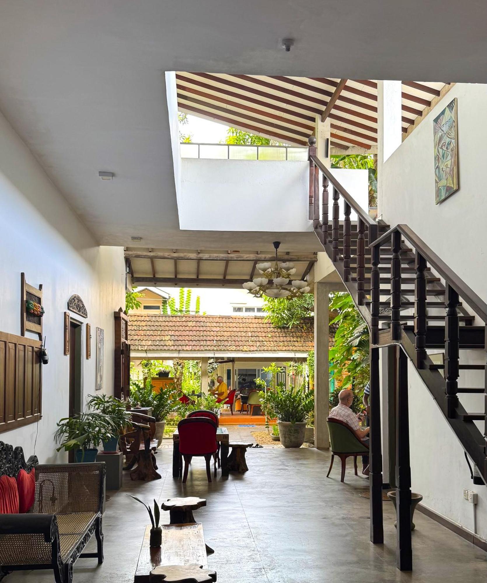 Gomez Place Negombo Exterior photo