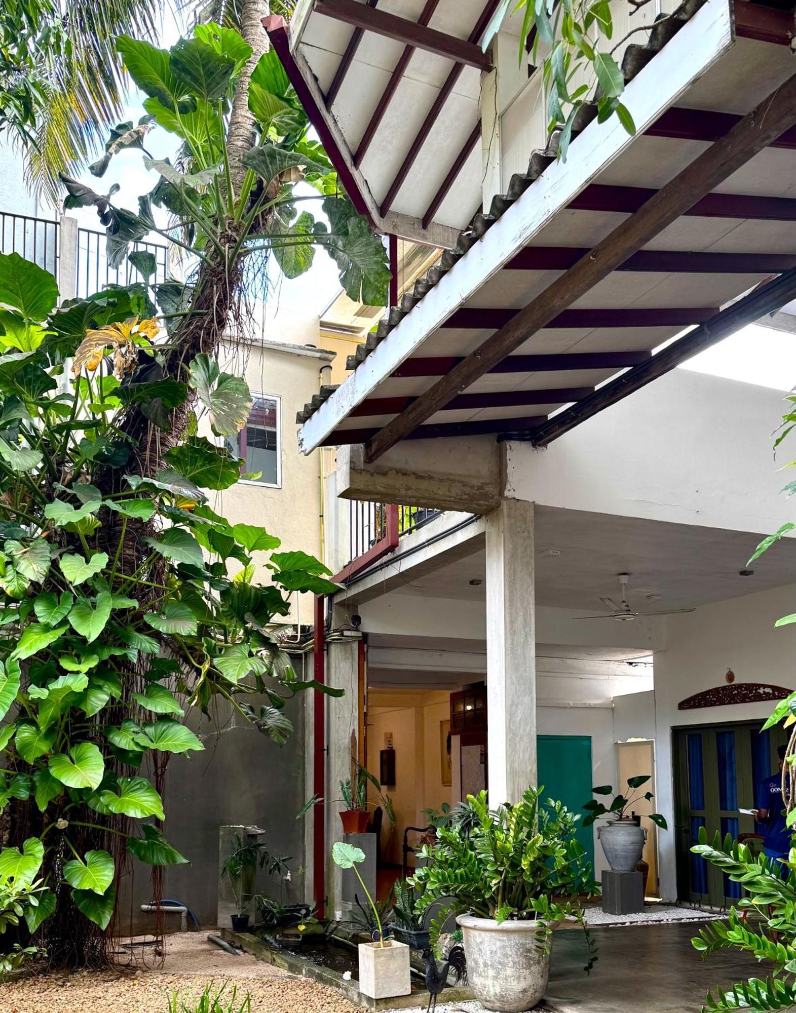 Gomez Place Negombo Exterior photo