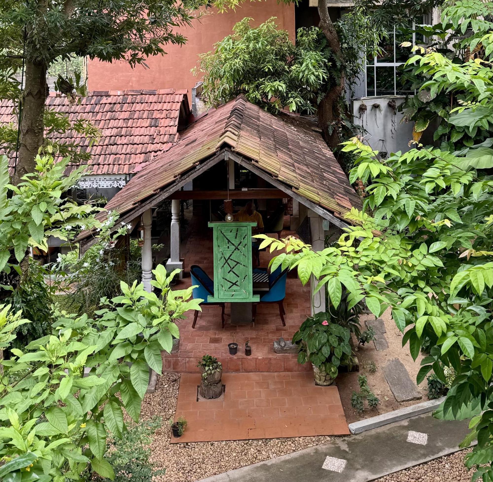 Gomez Place Negombo Exterior photo