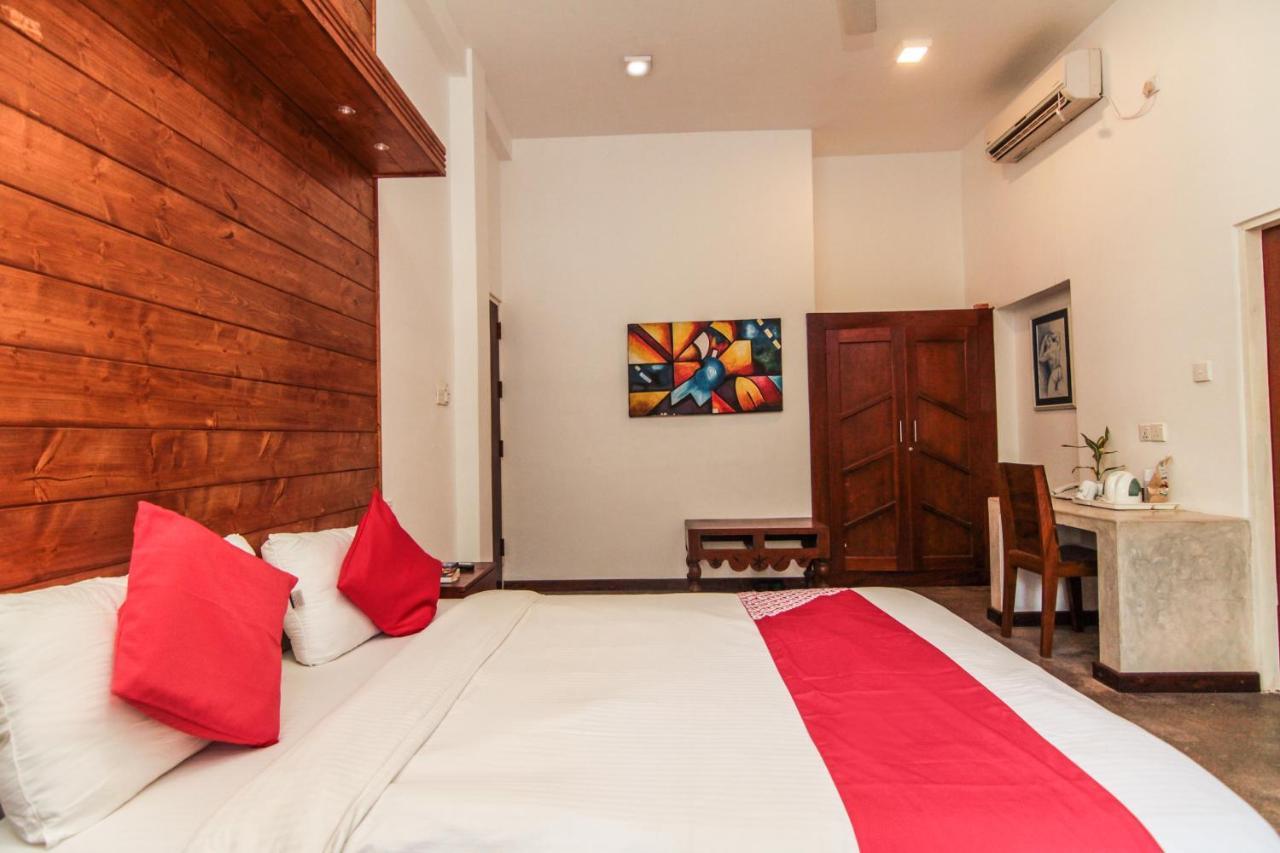 Gomez Place Negombo Exterior photo