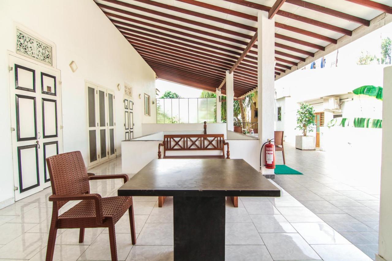 Gomez Place Negombo Exterior photo
